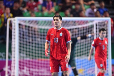 Bangkok, Tayland - 28 Nisan 2024: Itticha Praphaphan # 10 Tayland Oyuncusu 2024 Asya Kupası sırasında Tayland 'ın Bangkok Arena kentinde oynanan maçta