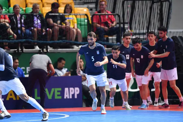 Bangkok, Tayland - 28 Nisan 2024: Mohammadhossein Derakhshani # 5 İran Kupası 2024 'te Tayland' ın Bangkok Arena kentinde oynanan Asya Kupası sırasında