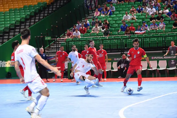Bangkok, Tayland - 28 Nisan 2024: Saeid Ahmad Abbasi # 9 İran Oyuncusu İran ile Tayland arasında Bangkok Arena 'da oynanan 2024 Asya Kupası sırasında