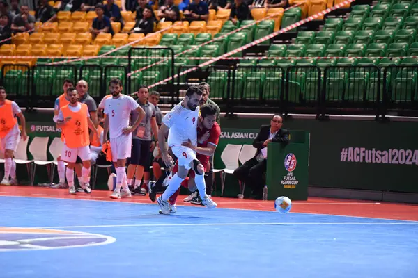 Bangkok, Tayland - 28 Nisan 2024: Saeid Ahmad Abbasi # 9 İran Oyuncusu İran ile Tayland arasında Bangkok Arena 'da oynanan 2024 Asya Kupası sırasında