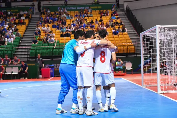Bangkok-Tayland: 28 APR 24 - İran ile Tayland 'ın Bangkok Arena kentinde oynanan 2024 Asya Kupası sırasında İran oyuncusu