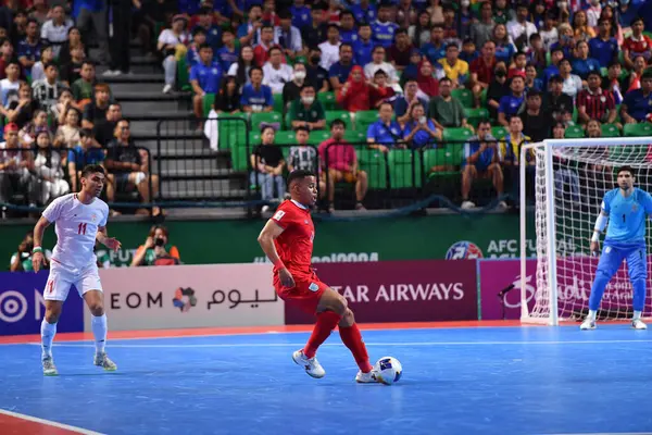 Bangkok, Tayland - 28 Nisan 2024: Muhammed Osamanmusa # 11 Tayland Oyuncusu 2024 'te Tayland' ın Bangkok Arena kentinde İran ile karşı karşıya geldi.