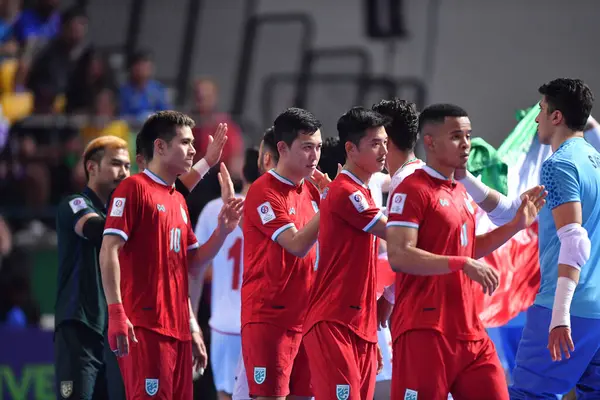 Bangkok, Tayland - 28 Nisan 2024: Tayland Oyuncuları Tayland 'ın Bangkok Arena kentinde İran ile 2024 Asya Kupası' nda