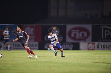 BANGPLEE, SAMUTPRAKAN, THAILAND-10 NOVEMBER 2021: Samutprakan şehri ile Samutprakan stadyumu, thailand 'daki Muangthong karşısında birleşen Samutprakan şehrinin 41 numaralı samutprakan oyuncusu