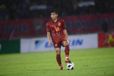 Chiangmai - Tayland, 25 Eylül 2022: Phitiwat Sookjitthammakul # 16 Tayland Kupası sırasında Tayland ile Malezya arasında 700 yıllık stadyum, Tayland