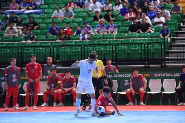 Bangkok, Tayland - 28 Nisan 2024: Mahdi Karimi # 11 İran Oyuncusu 2024 Asya Kupası sırasında Tayland 'ın Bangkok Arena kentinde oynanan maçta