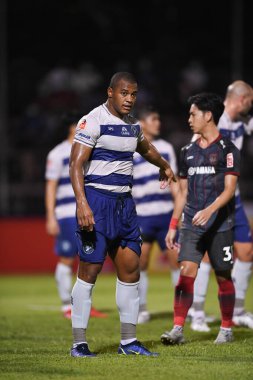 Bangplee-Samutprakan-10NOV2021: Samutprakan şehri ile Tayland samutprakan Stadyumu 'nda birleşen Muangthong arasındaki 2021 yılındaki samutprakan şehrinin 10 numaralı oyuncusu