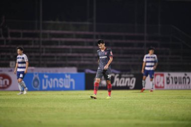Bangplee-Samutprakan-10NOV2021: Samutprakan şehri ile Tayland 'daki samutprakan Stadyumu' nda birleşen Muangthong maçı sırasında # 39 numaralı muangthong oyuncusu