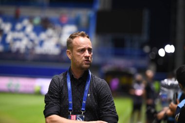 PATUMTHANI, THAILAND -31 Mayıs 2022: Tayland 'ın Bahreyn Stadyumu' nda oynanan dostluk maçında Alexandre Polking baş antrenörü