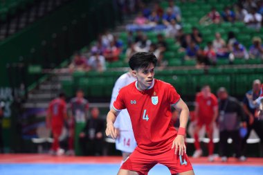 Bangkok, Tayland - 28 Nisan 2024: Krit Aransanyalak # 4 Tayland Oyuncusu 2024 'te Tayland' ın Bangkok Arena kentinde İran ile karşı karşıya