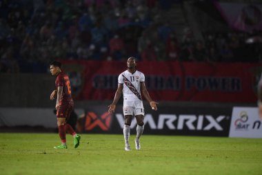 Chiangmai - Tayland, 25 Eylül 2022: Levi Garcia # 11 Trinidad ve tütün sanatçısı Tayland 'ın 700 yıllık stadyumunda, Tayland ile Tayland arasında oynanan kupa maçında