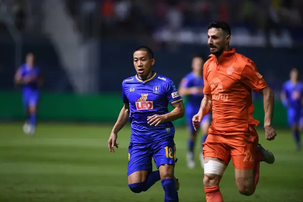 stock image THANYABURI, PATHUMTHANI, THAILAND - 6 NOVEMBER, 2021:Pathompol charoenrattanapirom #18 Player of bg pathum in action during thaileague2021 between bgpu against buriram at leo stadium,thailand