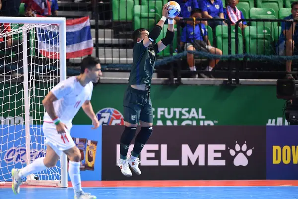 Bangkok, Tayland - 28 Nisan 2024: Arun Senbat # 1 Tayland Oyuncusu 2024 Asya Kupası sırasında Tayland 'ın Bangkok Arena kentinde