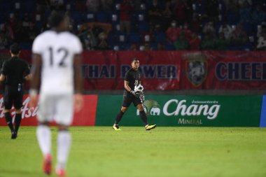 Chiangmai - Tayland, 25 Eylül 2022: Kittipong Phoothawchuek # 20 Tayland futbolcusu Tayland ile Malezya arasında 700 yıllık stadyum, Tayland
