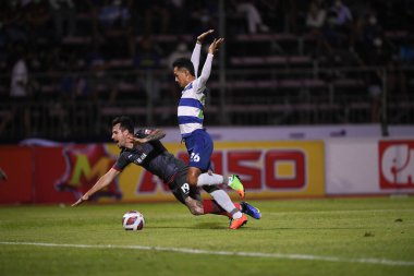 Bangplee-Samutprakan-10NOV2021: Samutprakan şehri ile Tayland 'daki samutprakan Stadyumu' nda birleşen Muangthong maçında Willian popp # 19 Muangthong oyuncusu