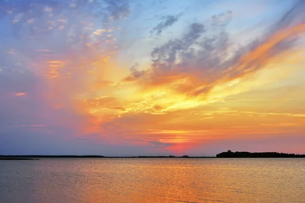 Sunset Lake Sky Beautiful Clouds Water — Stock Photo, Image