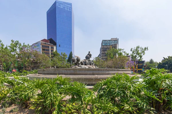 stock image The Cibeles fountain in Mexico City is an exact replica of the Cibeles fountain that is located in the Plaza de Cibeles in Madrid, Spain