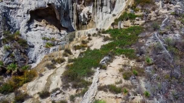 Meksika Hiyervinde Mavi Gölleri Yayları Olan Beyaz Bir Dağın Tepesinde — Stok video