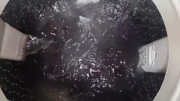 自動水洗浄機の遅い移動技術の背景 — ストック動画