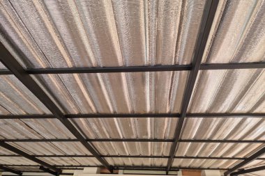 Çatı paslanmaz çelik levha ve kiriş yapısı - metal tavan yapısı