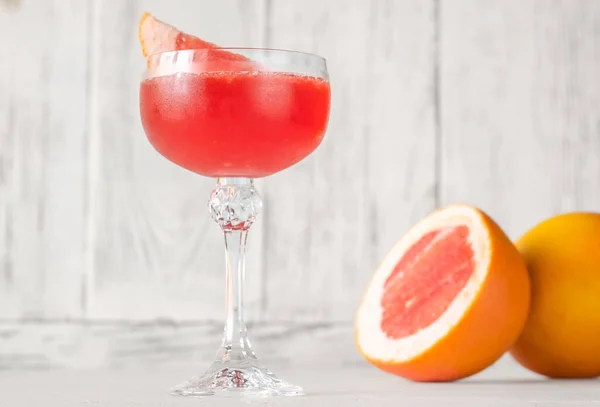 Groene Diaken Cocktail Versierd Met Grapefruit Wig — Stockfoto