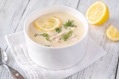 Pirinç ve limonlu Avgolemono Tavuk Çorbası