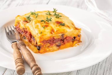 Yunan musakka patatesli patates tabanlı et