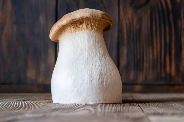 Fresh Raw King Oyster Mushroom Wooden Background — Stock Photo, Image