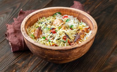 Bir kase biryani - popüler Güney Asya pirinç yemeği