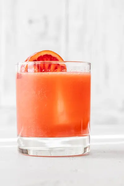 Siciliansk Neger Cocktail Utsmyckad Med Orange Hjul Stockbild