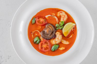 Tayland Sebze Tom Çorbası.