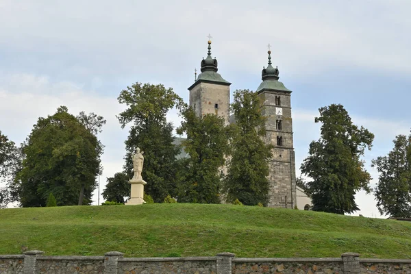 Římskokatolický Sbor Martina Opatově Památník Románské Architektury Polsko — Stock fotografie