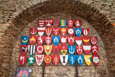 Checiny, Polonya - 14 Eylül 2022: Checiny Castle - 13. ve 14. yüzyıllardan kalma bir kraliyet kalesi. Polonya