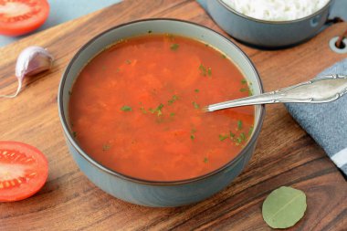 Geleneksel Polonya domates çorbası.