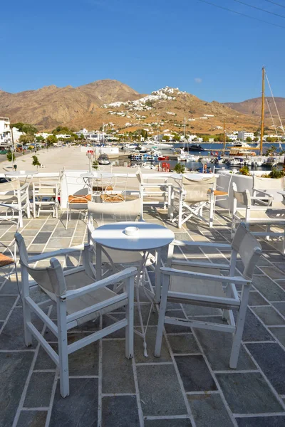 Típico Restaurante Junto Mar Con Hermosas Vistas Mar Livadi Pueblo —  Fotos de Stock
