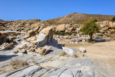 Paros Kolymbithres plajı, kaya oluşumları ve kayalık koyları. Paros Adası, Kiklad, Yunanistan