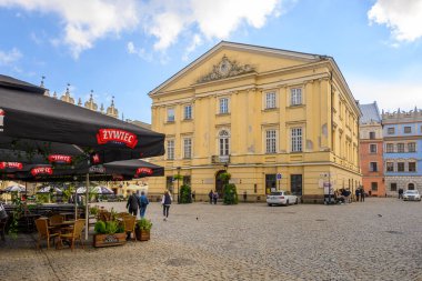 Lublin, Polonya - 13 Eylül 2022: Lublin 'deki Old Town' da Crown Tribunal (Eski Şehir Salonu). Polonya