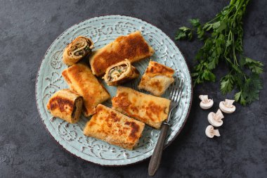 Mantar ve peynirle doldurulmuş kroketler