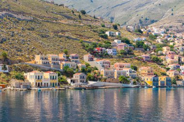 Symi Adası. Yunan adasının manzarası. Dodekanca