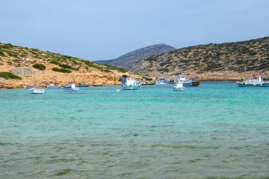 Amorgos 'taki Kalotaritissa plajı adanın güney tarafında yer almaktadır. Cycades, Yunanistan