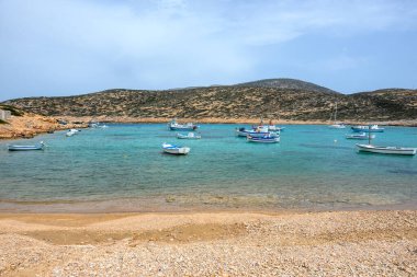 Kalotaritissa Sahili, Yunanistan 'ın Amorgos adasında kumlu bir sahil. Cyclades, Yunanistan