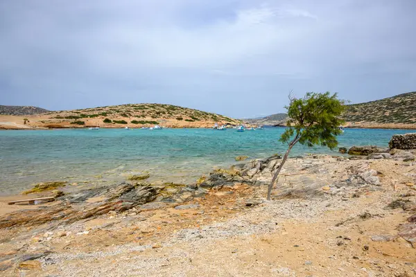 Amorgos 'taki Kalotaritissa plajı adanın güney tarafında yer almaktadır. Cycades, Yunanistan