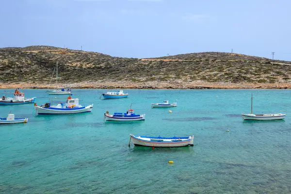 Amorgos 'taki Kalotaritissa plajı adanın güney tarafında yer almaktadır. Cycades, Yunanistan