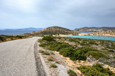 Amorgos 'taki Kalotaritissa plajı adanın güney tarafında yer almaktadır. Cyclades, Yunanistan