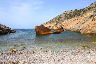 Amorgos adasındaki Olympia 'nın ünlü gemi enkazı. Cyclades, Yunanistan