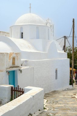 Amorgos adasındaki Chora köyündeki Yunan kilisesi. Cyclades, Yunanistan