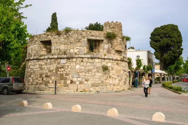 Kos, Yunanistan - 9 Mayıs 2023: Eski Kos Kasabası mimarisi. Kos Adası, Dodecanese, Yunanistan