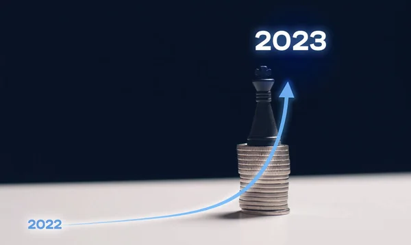 Büyüme grafiği dijital hologram. 2023 iş geliştirme konsepti. Kâr artırımı konsepti. Başarı. Gelişme. Büyümek. Mali başarı kavramı