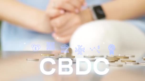 ビジネスウーマンの手はたくさんのコインをかきまぜる 投資管理の考え方 Cbdc デジタルマネーデジタルアイコンの情報 — ストック動画