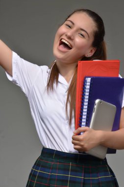 Başarılı bir Katolik kız öğrenci.
